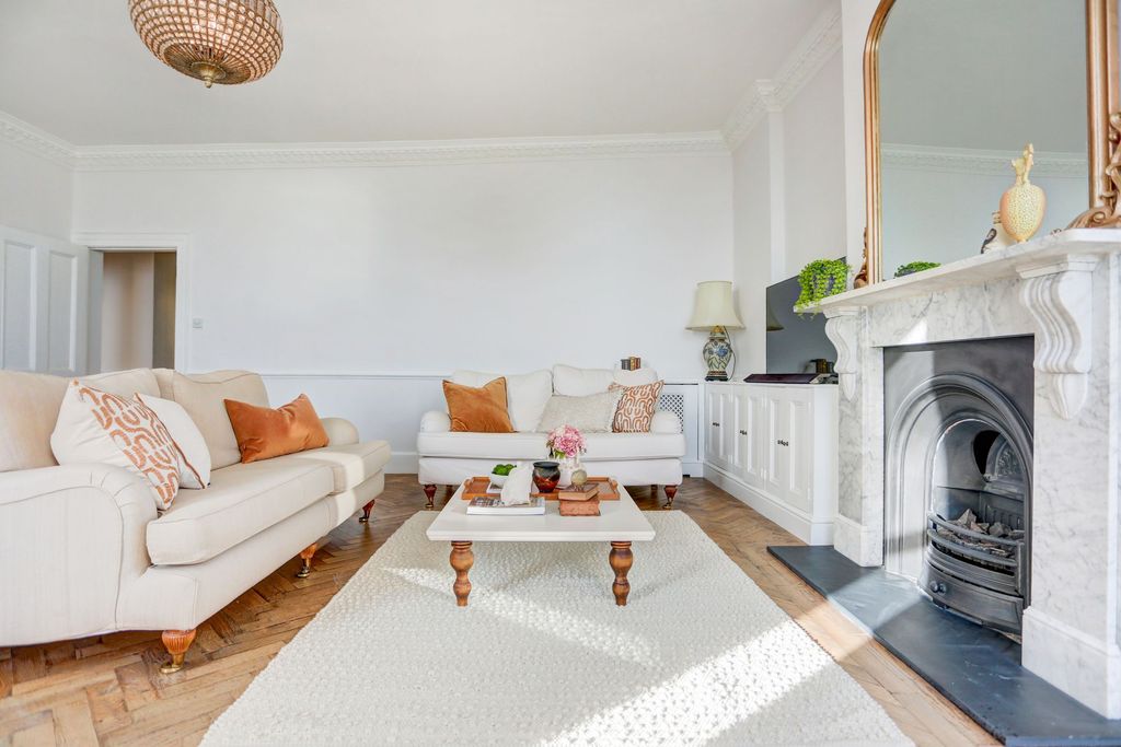 Additional image 7 of 2 bed flat for saleAdelaide Crescent, Hove BN3