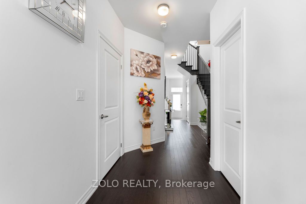 Additional image 3 of 23 Kingsbury Trail, Barrie, ON, L9J 0W8