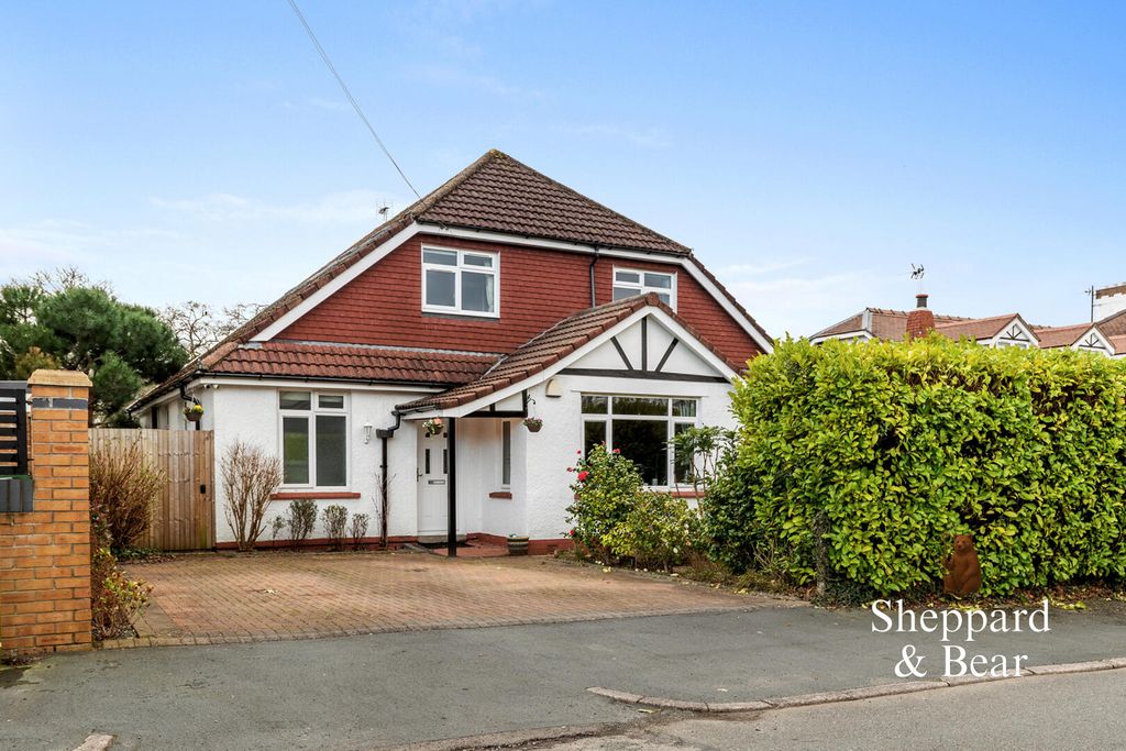 4 bed detached house for saleLlangorse Road, Cardiff CF23