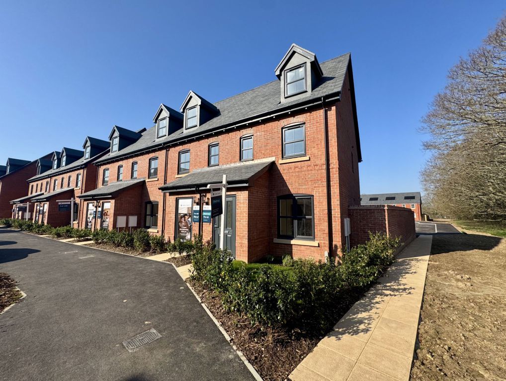3 bed end terrace house for sale"The Westwood" at Curbridge Way, Curbridge, Southampton SO30