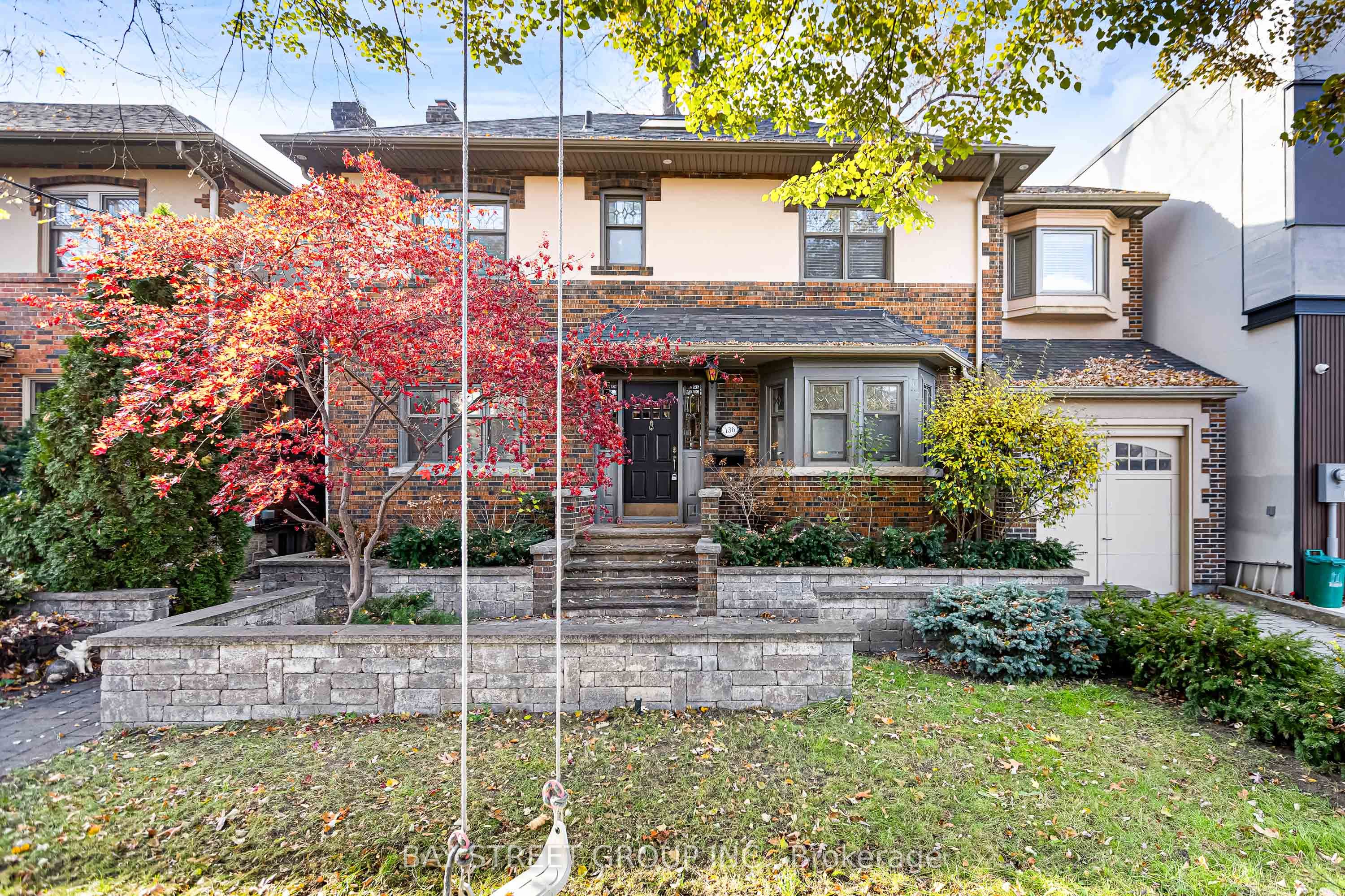 Additional image 3 of 136 Humbercrest Boulevard, Toronto, ON, M6S 4L3