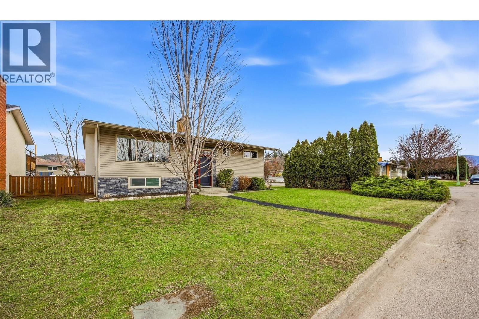 Additional image 8 of 1394 Lombardy Square, Kelowna, BC, V1Y3S4