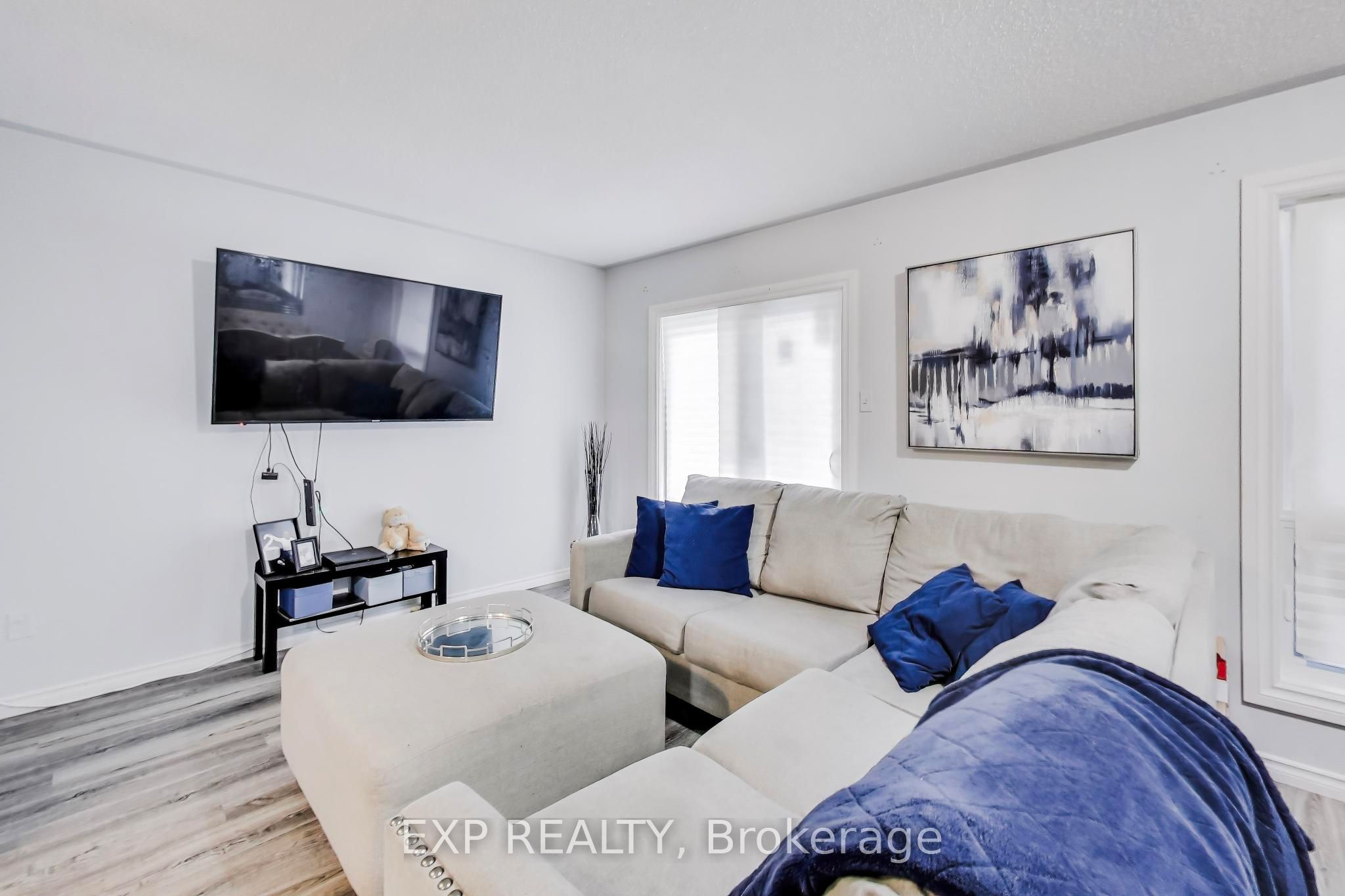 Additional image 3 of 83 Wickstead Court, Brampton, ON, L6R 1N8