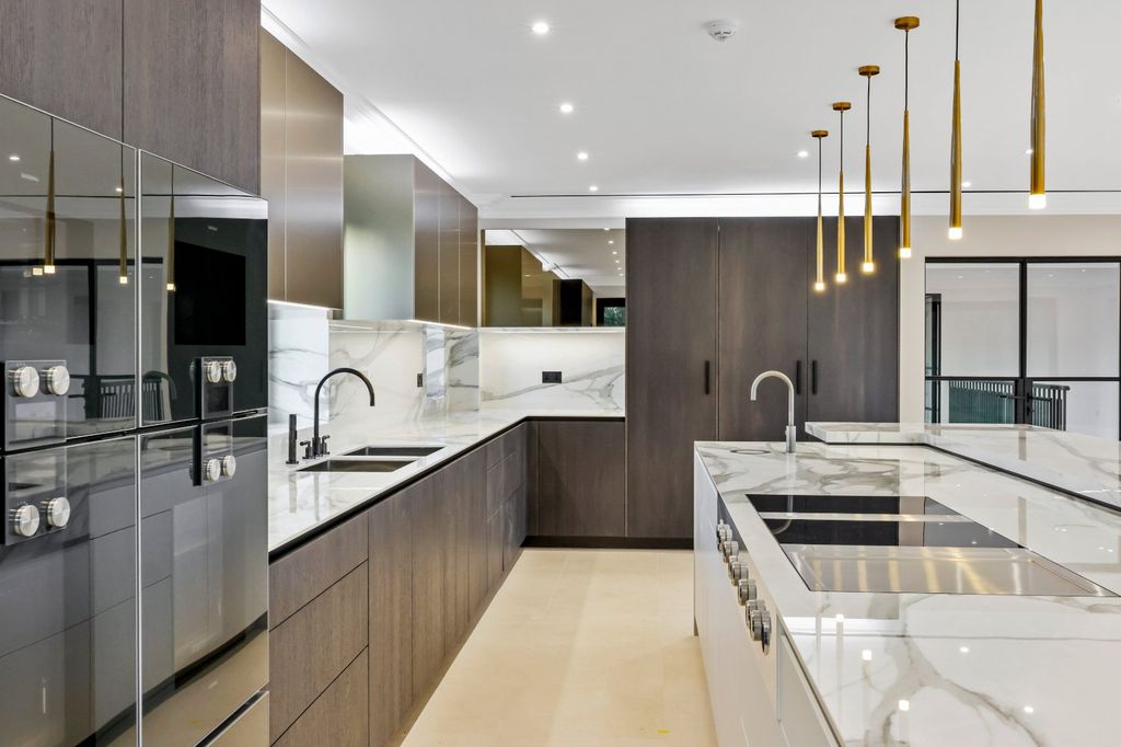 Additional image 7 of 6 bed detached house for saleSovereign View, Charlton Kings, Cheltenham, Gloucestershire GL52