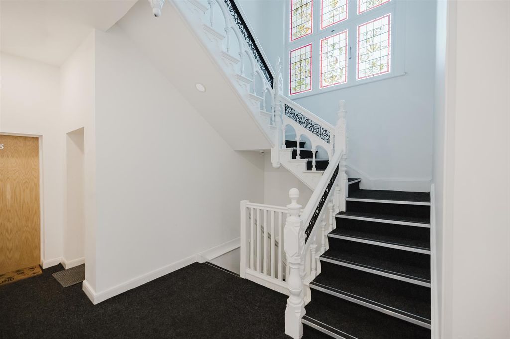 Additional image 2 of 1 bed flat for saleGrimsby Road, Cleethorpes DN35