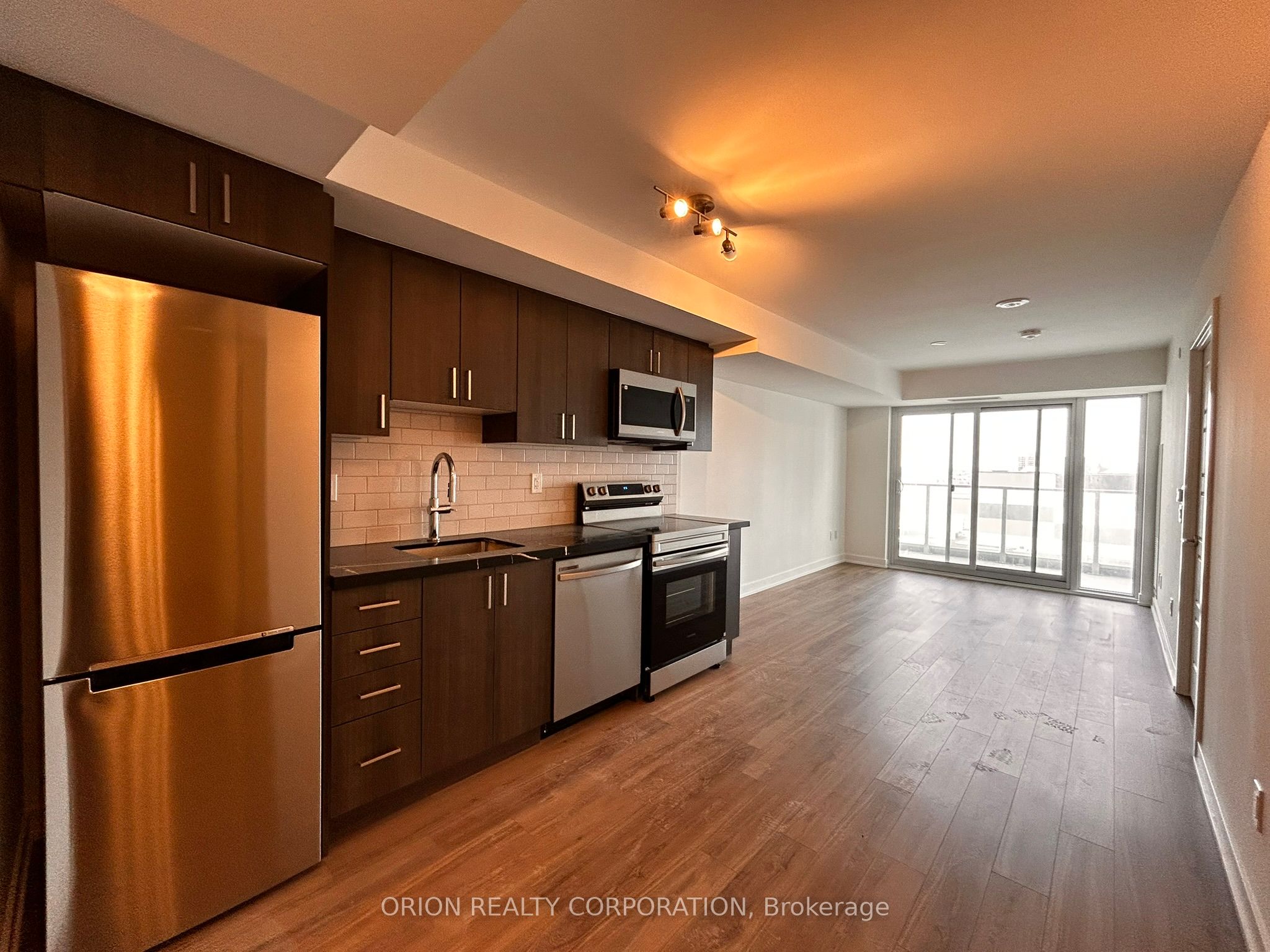 Additional image 5 of 1910-1010 Sandy Beach Road, Pickering, ON, L1W 0C7