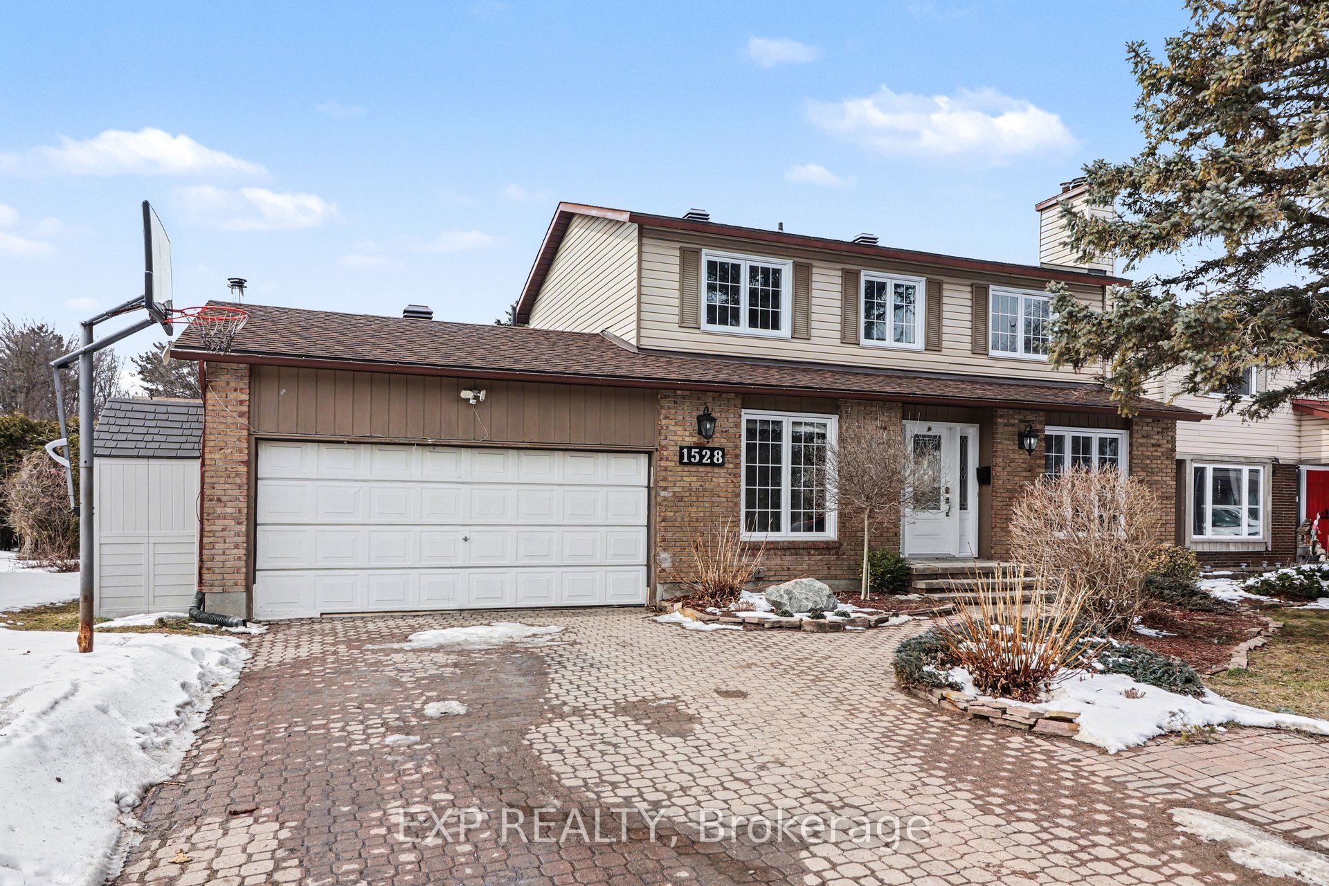 1528 Missyabit Drive, Ottawa, ON, K1E 2M6