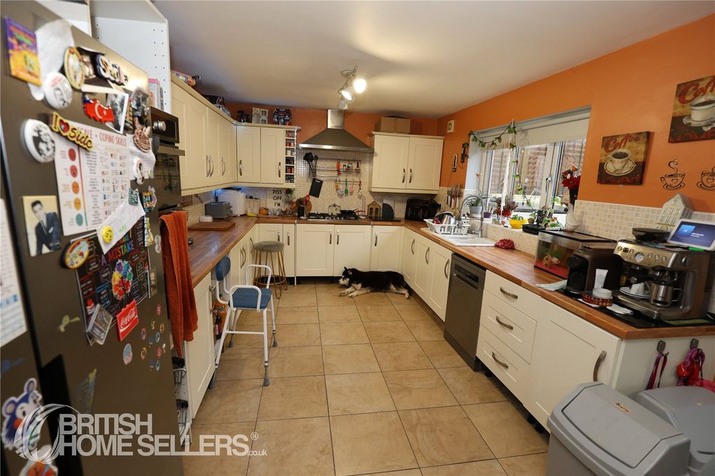 Additional image 2 of 5 bed detached house for saleReservoir Road, Beaufort, Ebbw Vale, Blaenau Gwent NP23