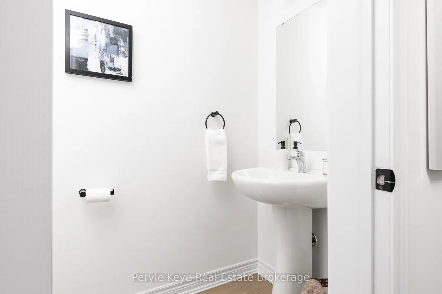 47 Charles Morley Boulevard photo 4