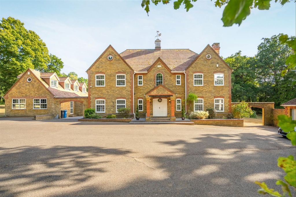 5 bed detached house for saleLondon Road, Ascot SL5
