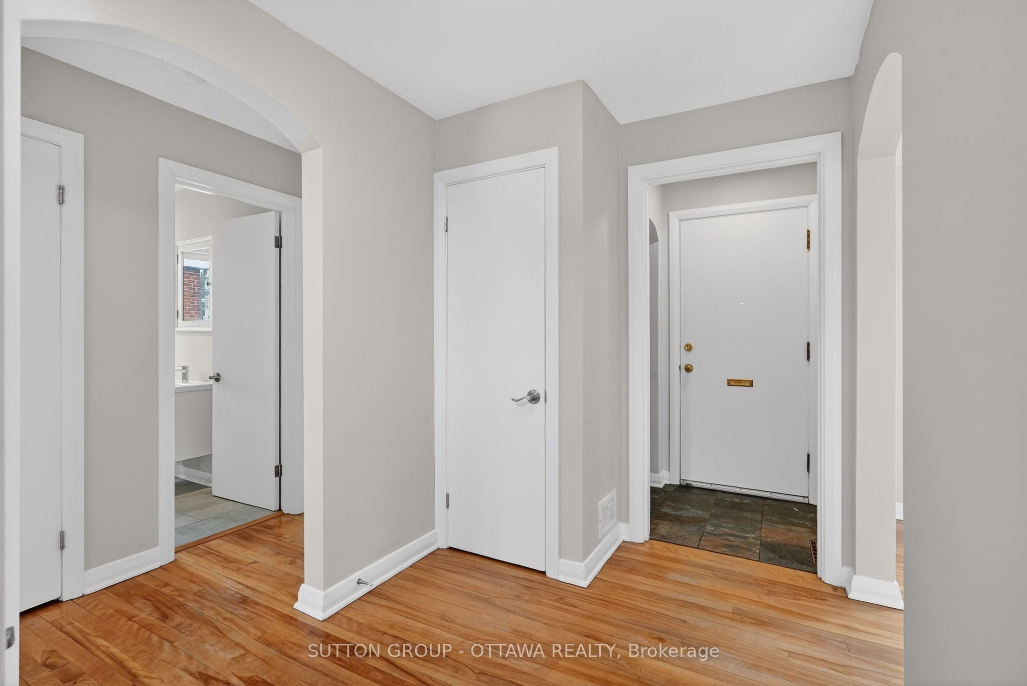 Additional image 2 of 499 Neighbourhood Way, Ottawa, ON, K1G 0J3