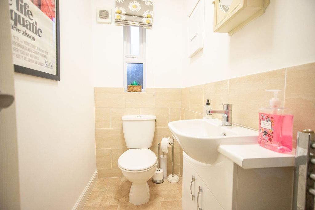 Additional image 10 of 5 bed semi-detached house for saleEastbourne Road, Hornsea HU18