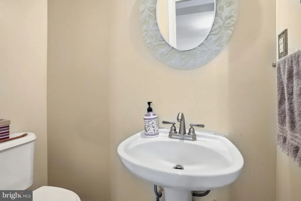 Additional image 7 of 633 Irving Street NW, Washington, DC 20010