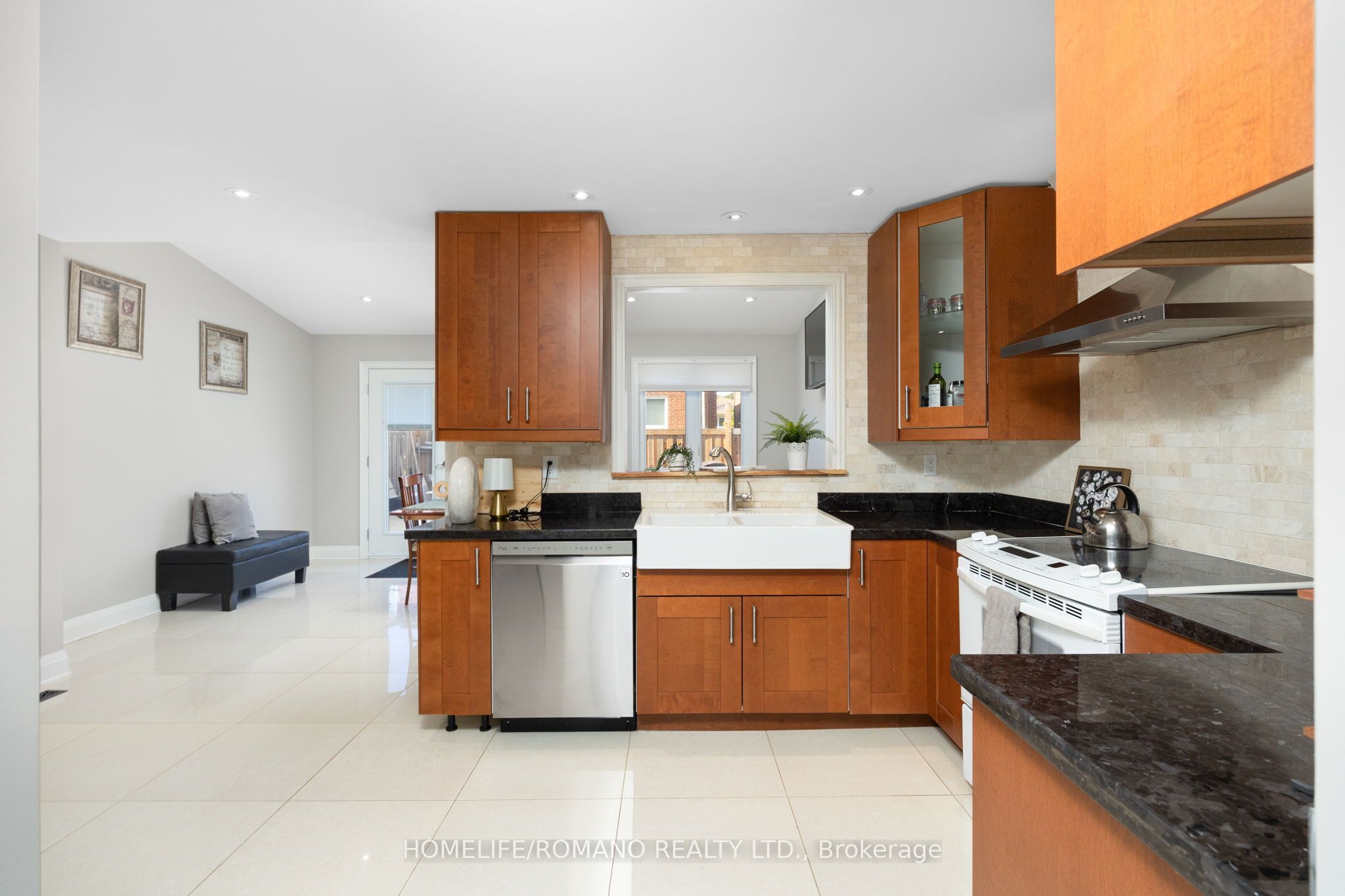 Additional image 2 of 36 Brougham Drive, Vaughan, ON, L4L 3E1