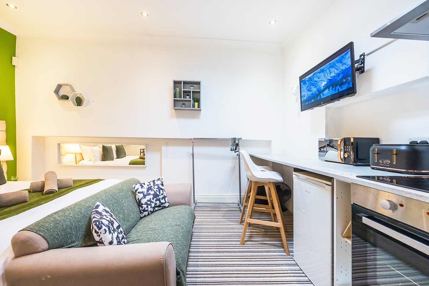 Additional image 7 of Studio Flat, Studd St, N1, N1 7GU