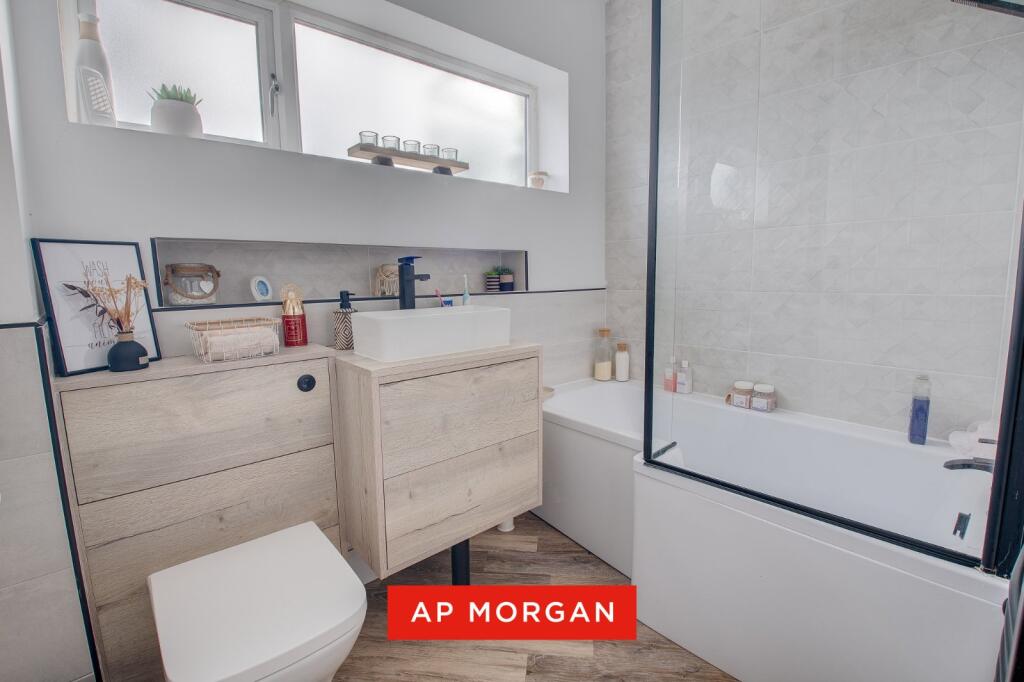 Additional image 18 of Westfields, Catshill, Bromsgrove, Worcestershire, B61