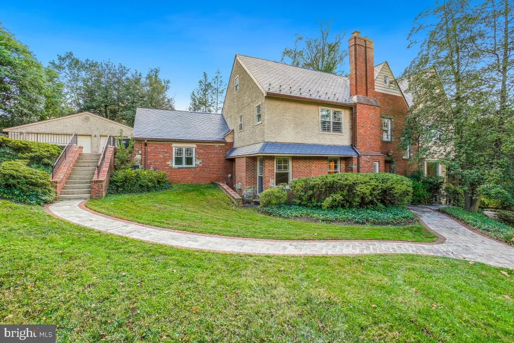 Additional image 4 of 4900 Indian Lane NW, Washington, DC 20016