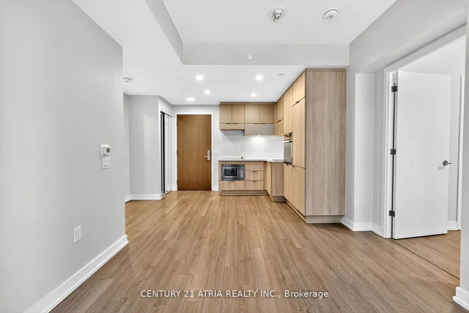 Additional image 7 of 39 Roehampton Avenue 707