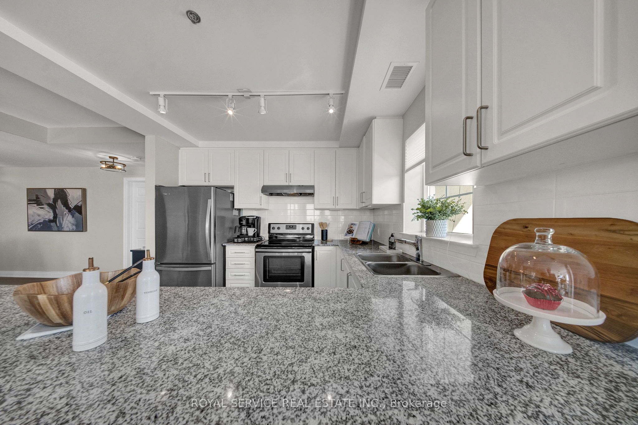 Additional image 5 of 210-21 Brookhouse Drive, Clarington, ON, L1B 0V4
