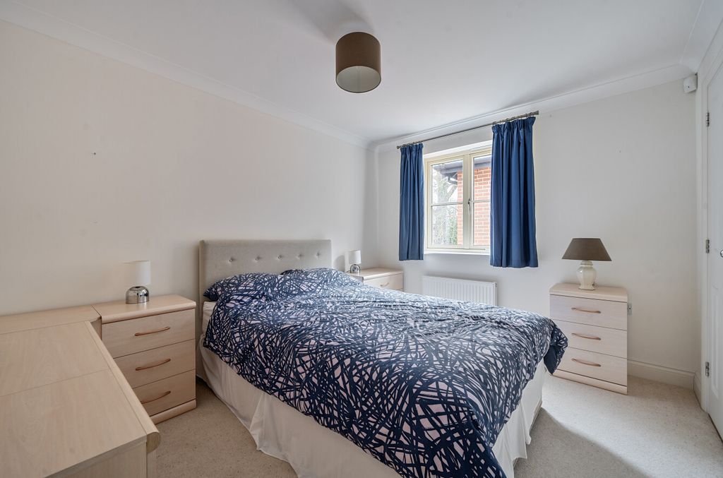 Additional image 7 of 3 bed flat for saleMilesdown Place, Winchester, Hampshire SO23