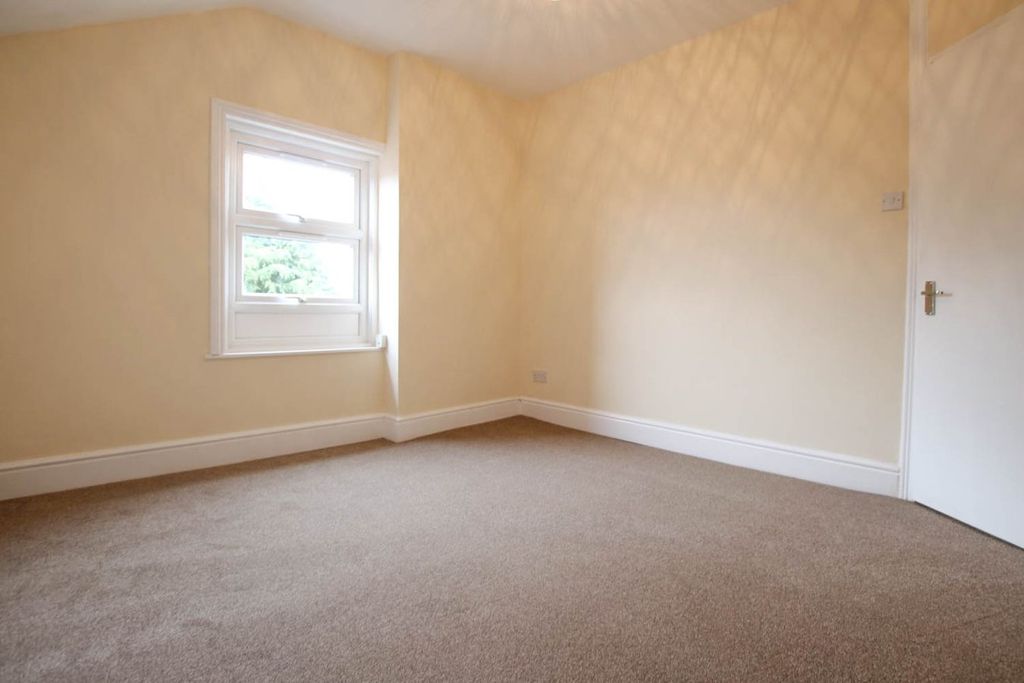Additional image 14 of 2 bed flat for saleHigh Street, Llandrindod Wells LD1