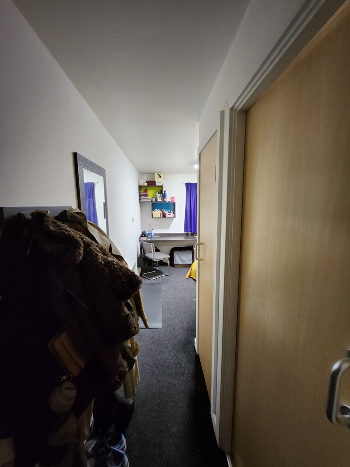 Additional image 5 of Room in a Shared Flat, Berry St, M1, N1 7GU