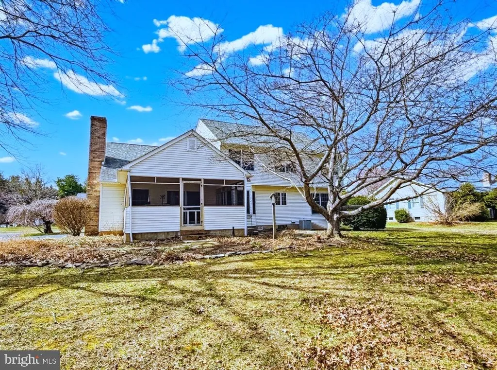 5 Waterwheel Circle, Dover, DE 19901