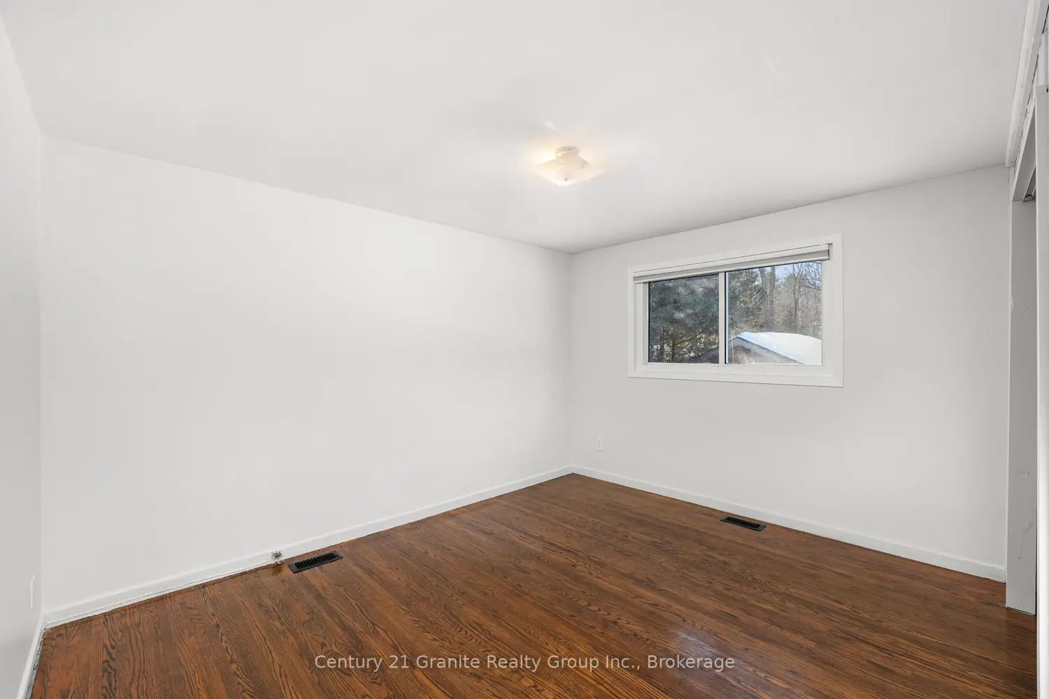 Additional image 9 of 37 Mckay Street