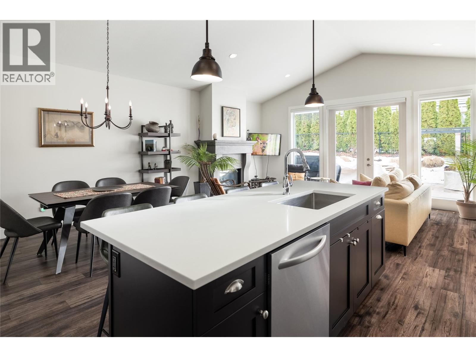 Additional image 6 of 114-4450 Gordon Drive, Kelowna, BC, V1W1T1