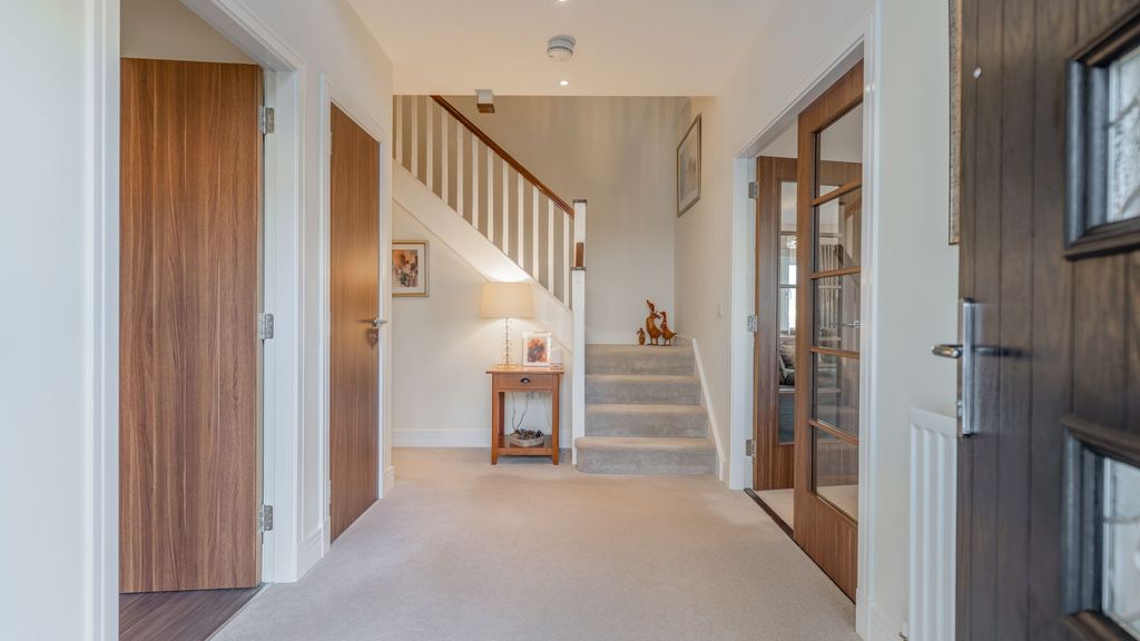 Additional image 2 of 5 bed detached house for saleWilliam Grange, Thorntonhall G74