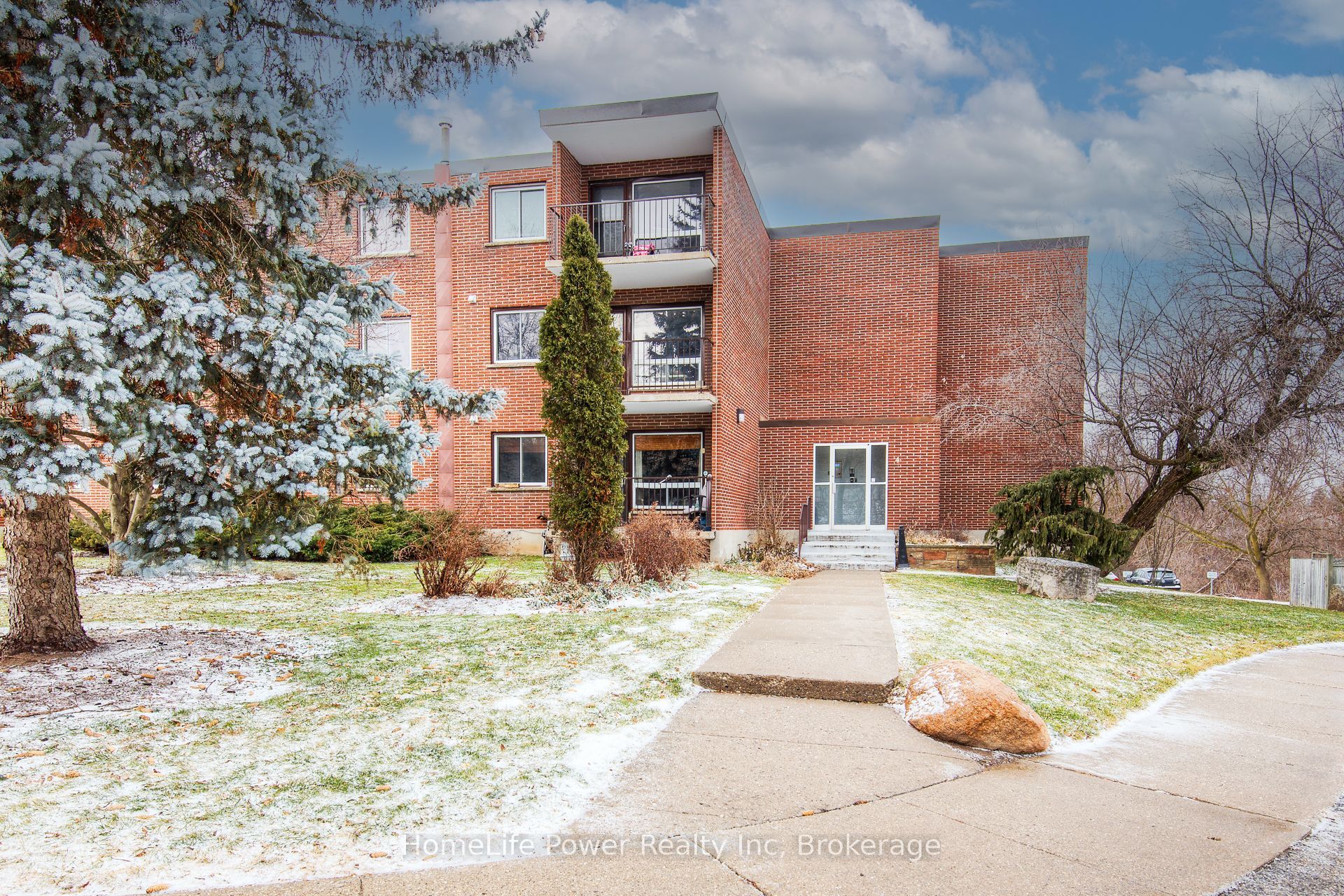 Additional image 2 of 303-4 Avalon Place, Kitchener, ON, N2M 4N6