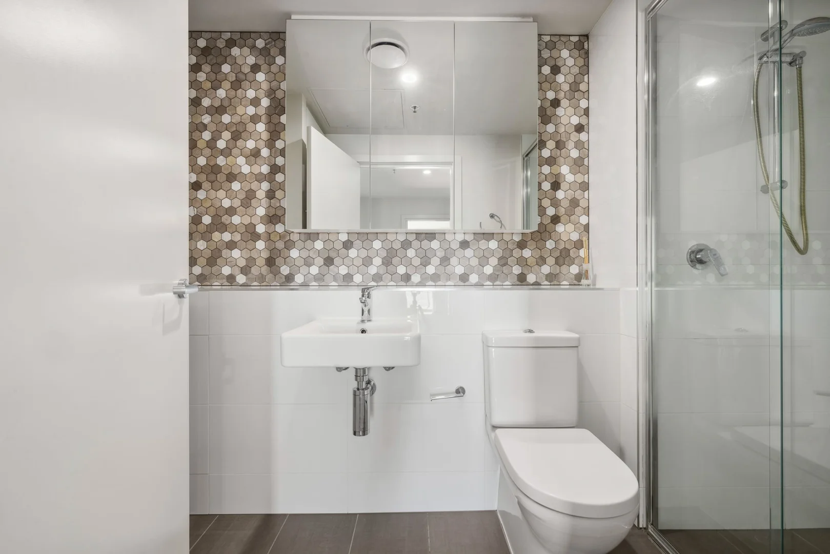 Additional image 10 of 225/325 Anketell Street, Greenway ACT 2900