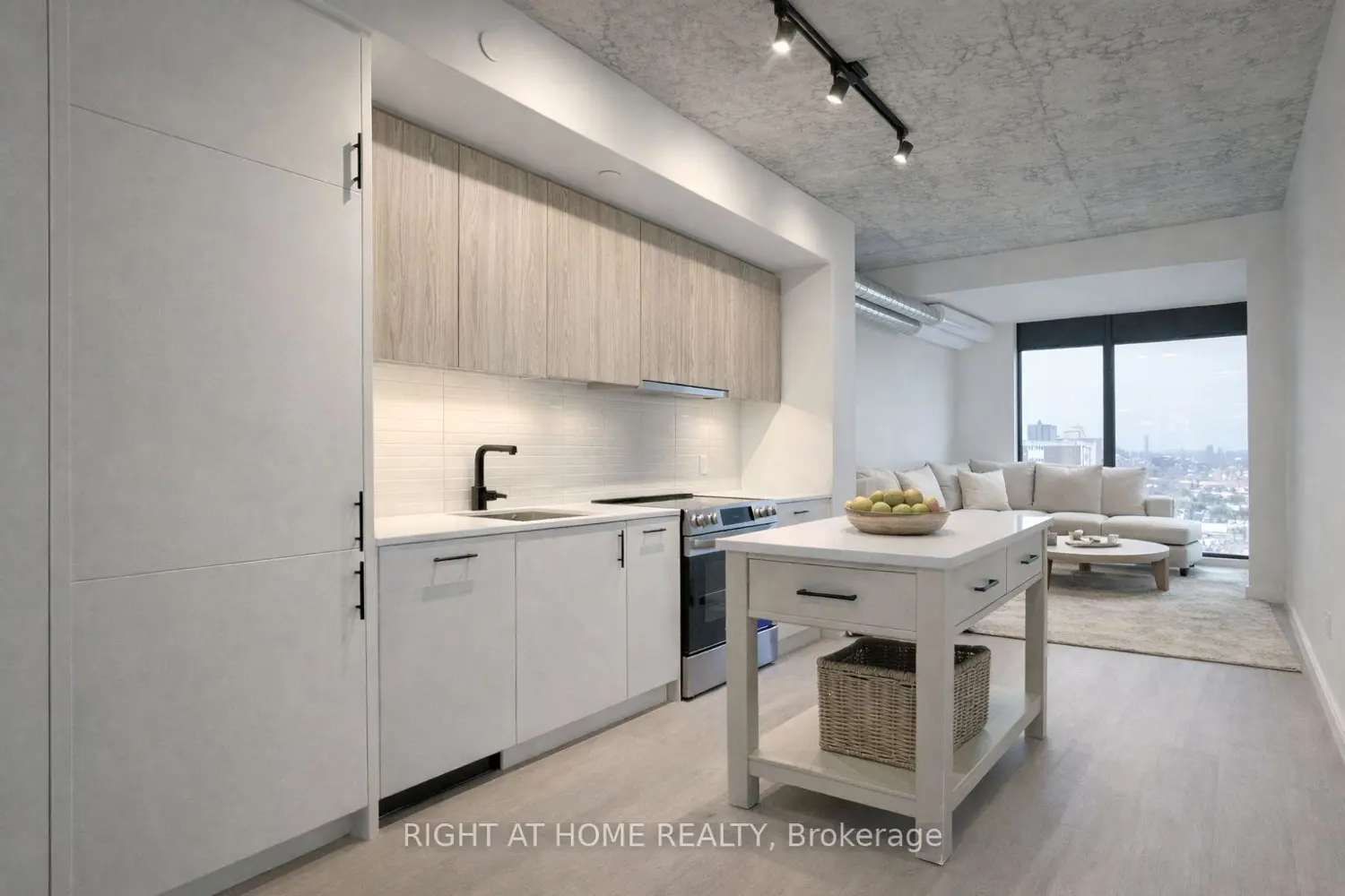 Additional image 4 of 10 James Street 207