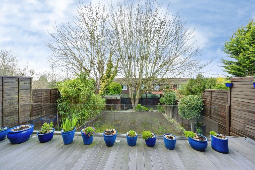 Additional image 29 of Mount Drive, Park Street, St. Albans