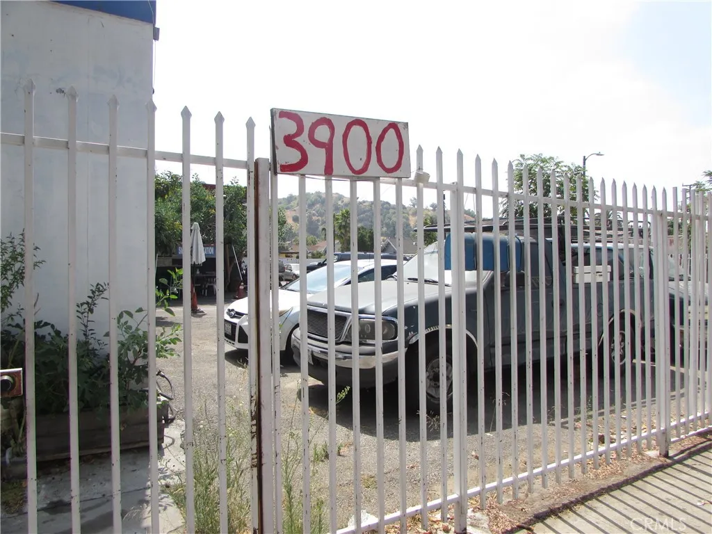 Additional image 69 of 3900 N Figueroa St, Los Angeles, CA 90065