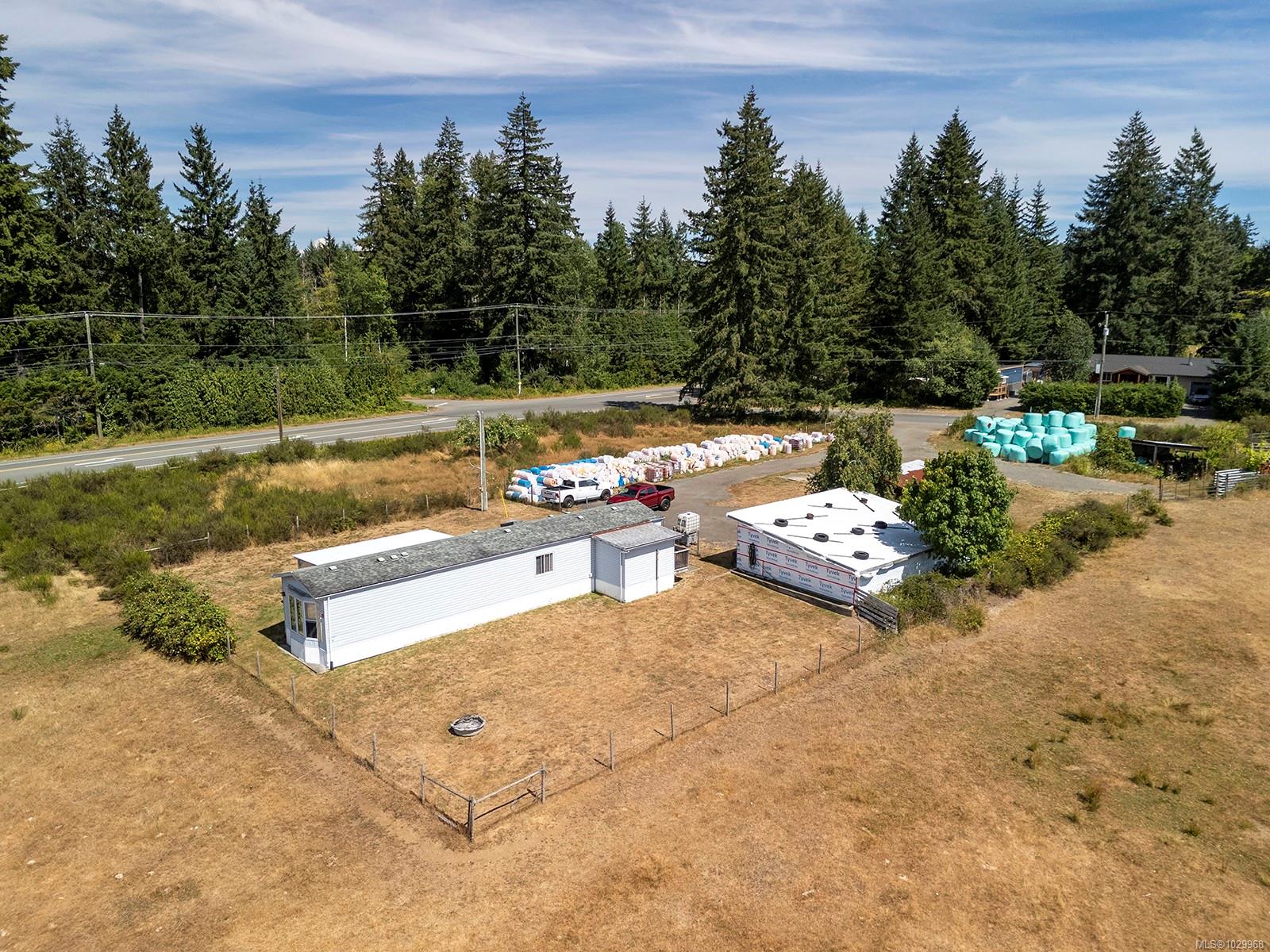 Additional image 5 of 7561 Howard Road, Black Creek, BC, V9J 1G2
