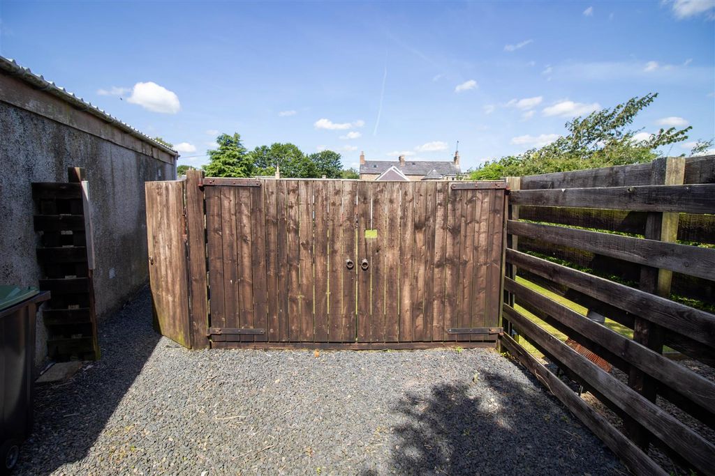 Additional image 44 of Terraced house for saleFox & Hounds, Main Street, Denholm TD9