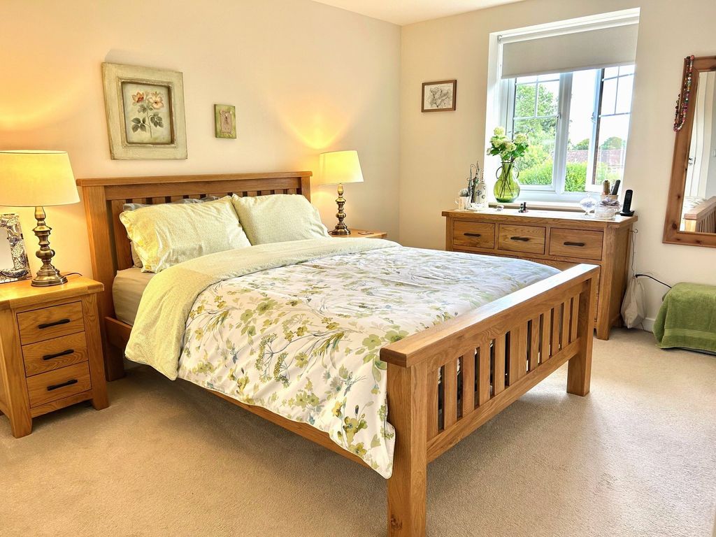 Additional image 11 of 2 bed flat for saleHooton Road, Willaston, Neston, Cheshire CH64
