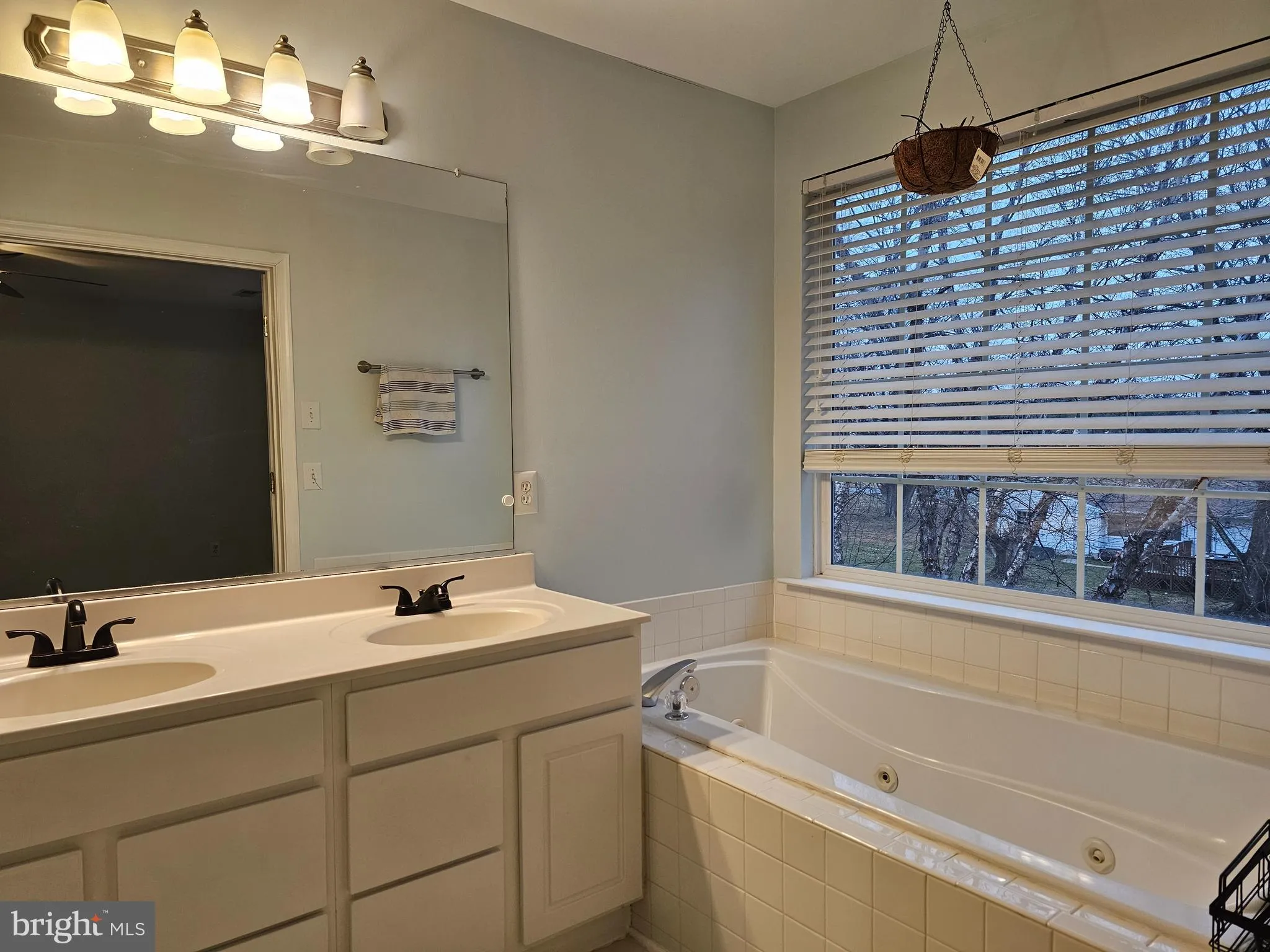 Additional image 60 of 120 Creekmont Court, Newark, DE 19702