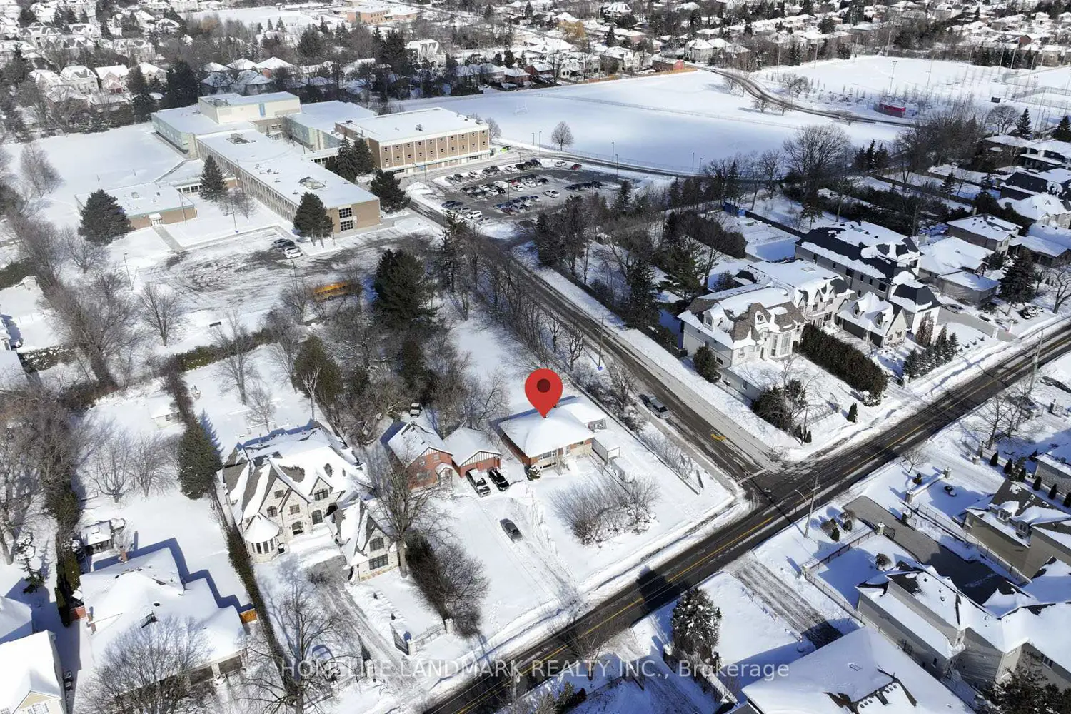 108 Garden Avenue photo 4