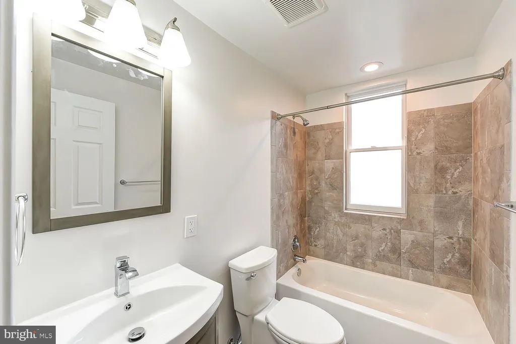 Additional image 17 of 1201 Q Street NW Unit 304, Washington, DC 20009