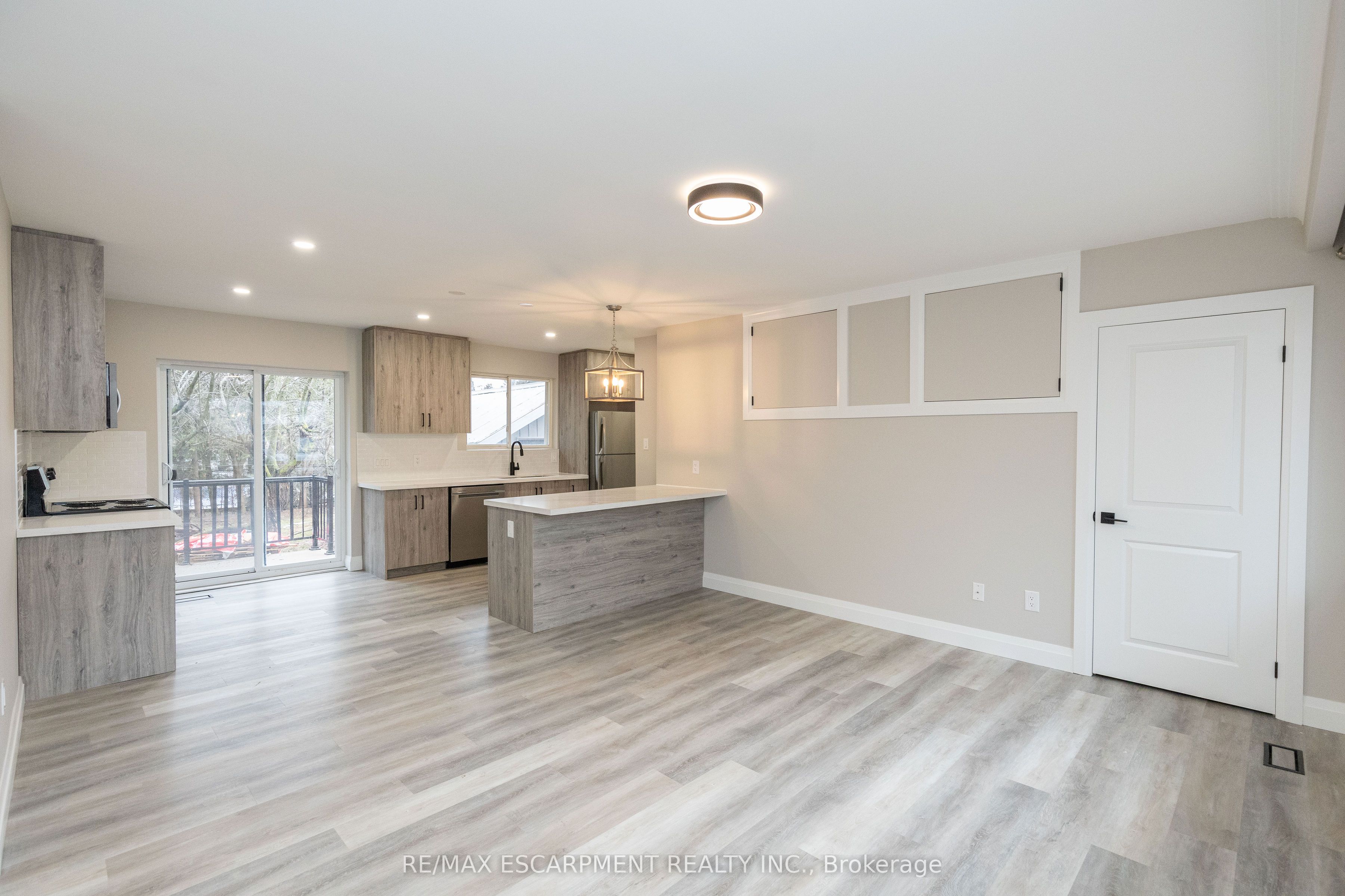 Additional image 4 of 402 Third Line, Oakville, ON, L6L 4A5