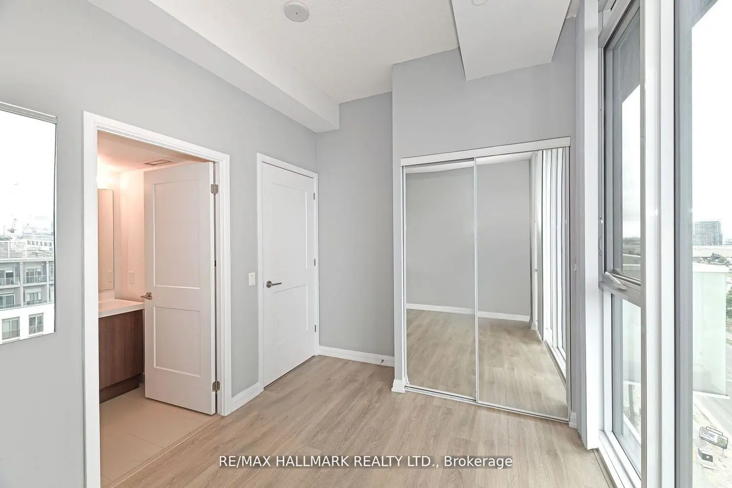 Additional image 6 of 7895 Jane Street 906