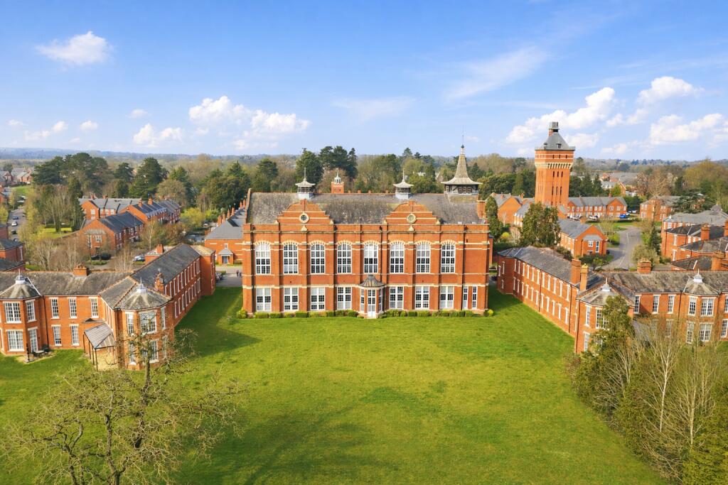 Additional image 16 of West Hall, Beningfield Drive, Napsbury Park, St. Albans, AL2