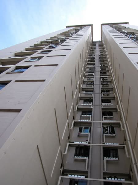 Additional image 26 of 14 Dover Close East