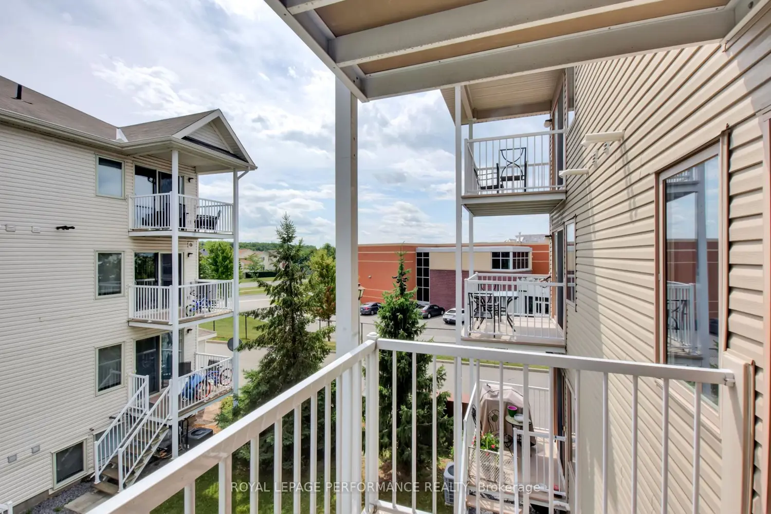 Additional image 13 of 125 Windswept Private