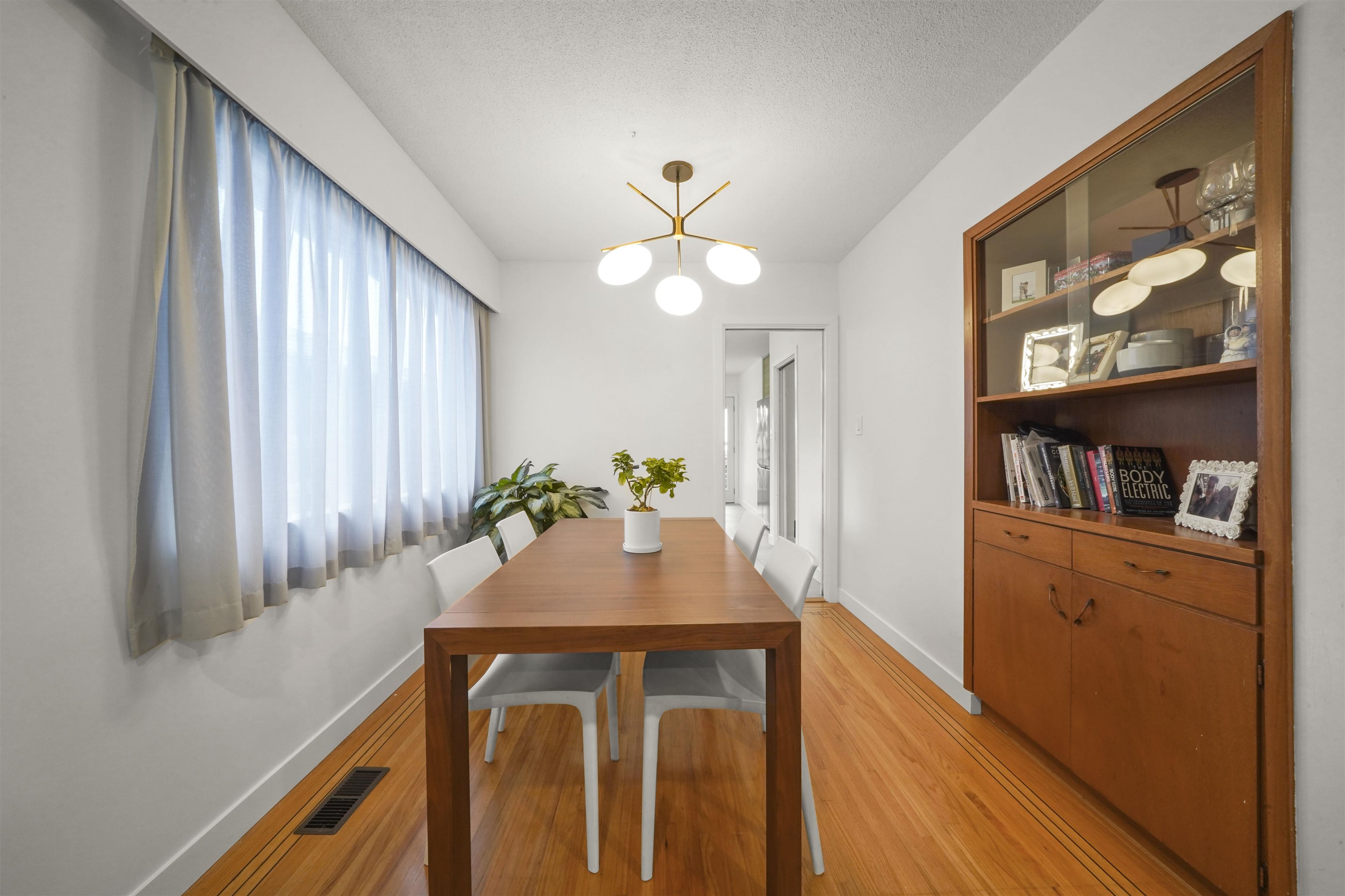 Additional image 5 of 75 Springer Avenue, Burnaby, BC, V5B 3K4