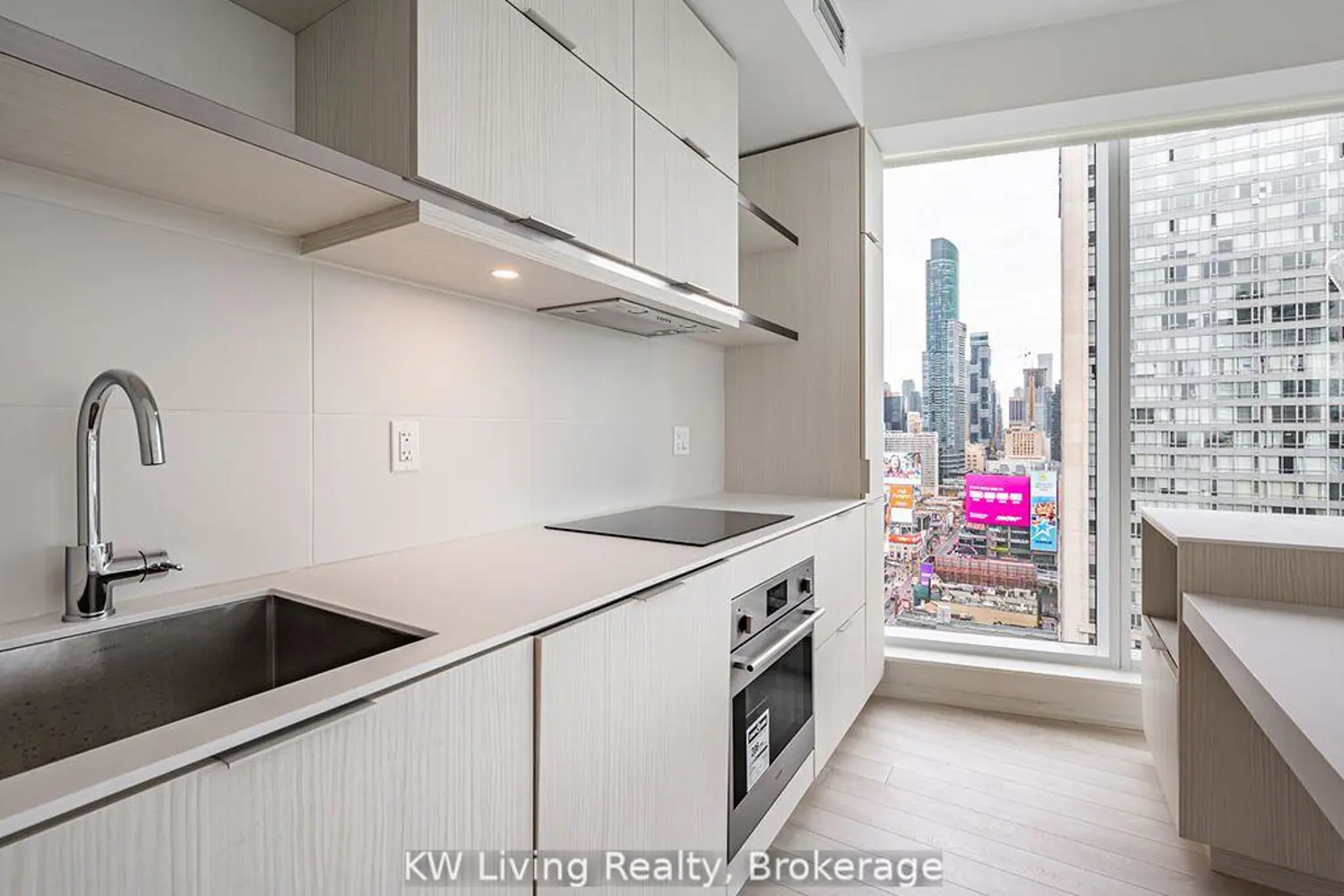 Additional image 7 of 197 Yonge Street 2102