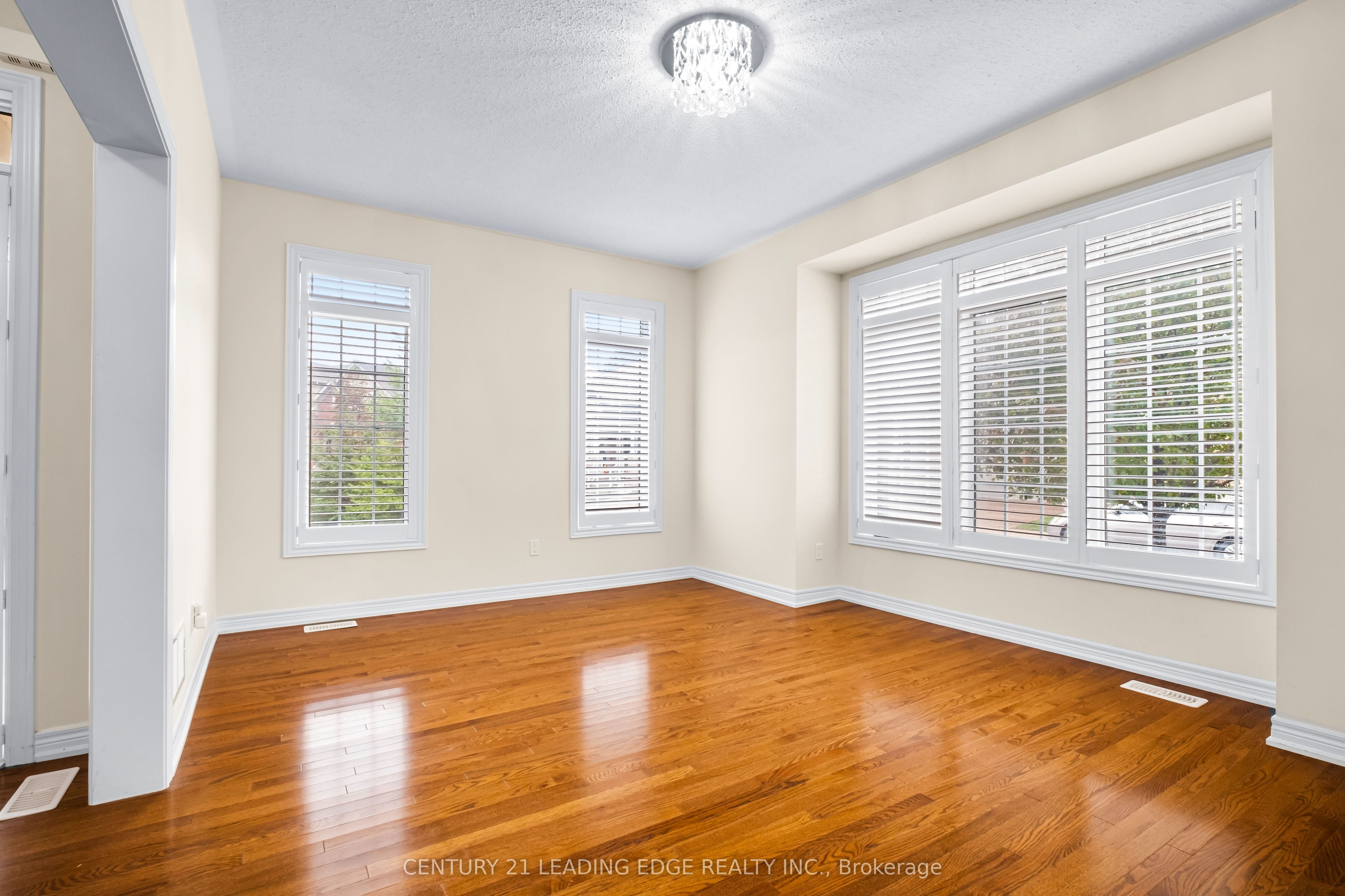 Additional image 3 of 35 Lobelia Street, Brampton, ON, L6R 3Z6