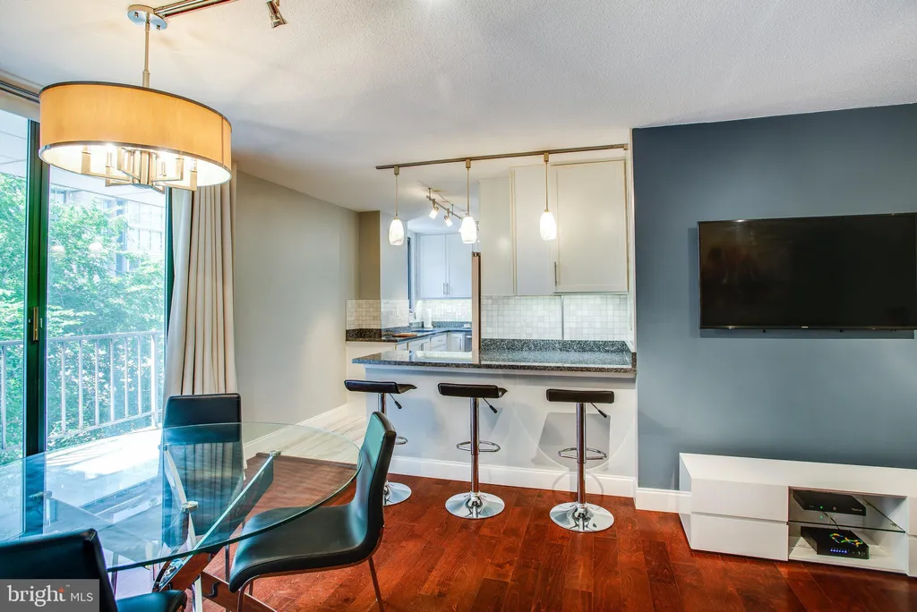 Additional image 3 of 2201 L Street NW Unit 500, Washington, DC 20037